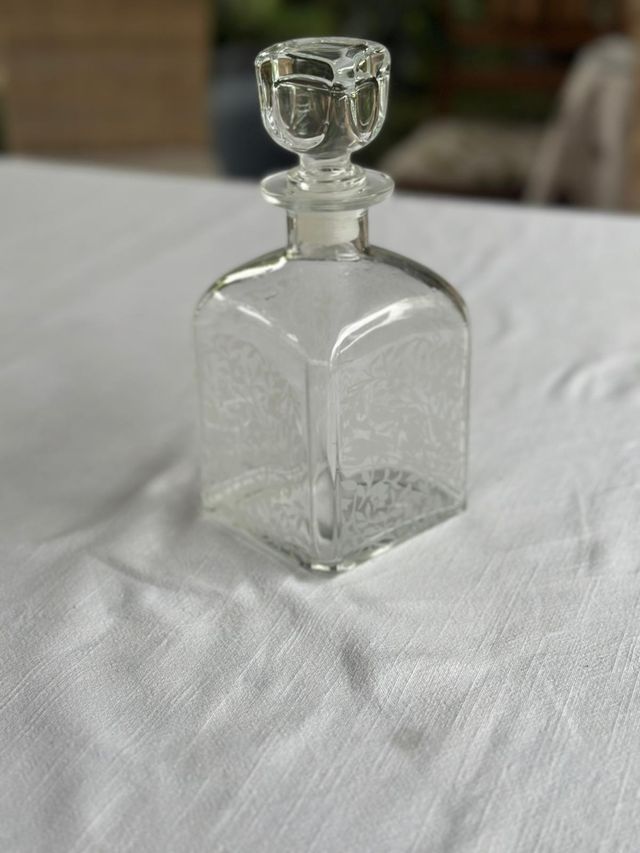 Caraffa in cristallo decorata