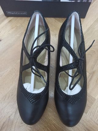 Zapatos Flamenco Begoña Cervera Negros