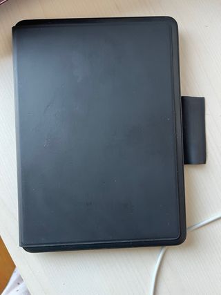 Teclado Logitech para iPad 10.2 8ª Gen