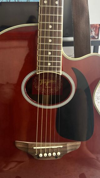 Guitarra Electroacústica Marrón + funda, suporte