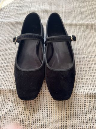 Zapatos negros mercedita