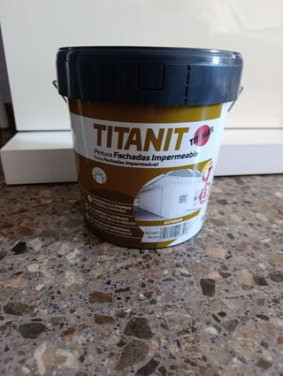 Bote Pintura Fachadas Negro Titan 4L Exterior