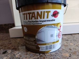 Bote Pintura Fachadas Negro Titan 4L Exterior