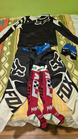 Equipación Motocross Fox Negra y Blanca