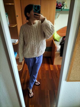 Jersey crema Stradivarius trenzado