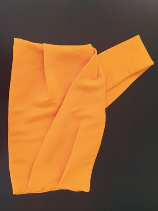 Top asimétrico Zara naranja