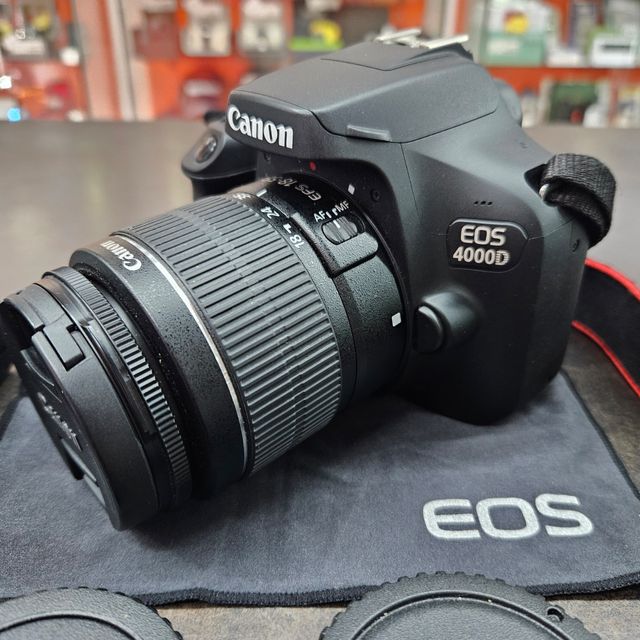 Canon EOS 4000D con 3.000 disparos