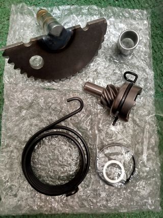Kit eje semiplato +Piñón arranque Peugeot Honda 49