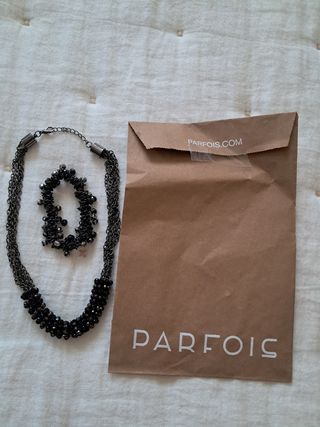 Collar y pulsera Parfois negro y plateado