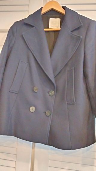 Chaqueta Zara Basic azul corta talla M.