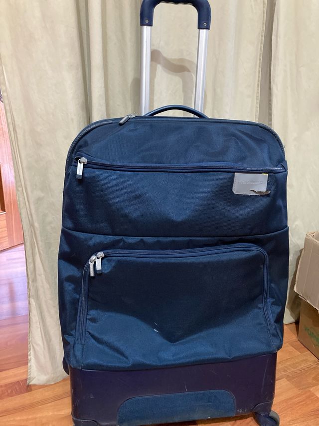 Maleta muy amplia con ruedas