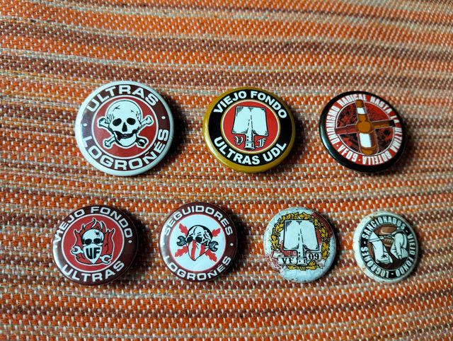 Lote de 7 Chapas VIEJO FONDO ultras Logroñés