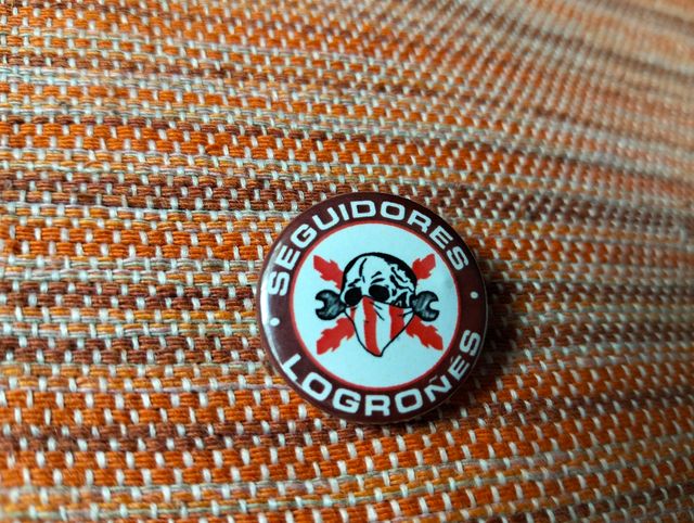 Lote de 7 Chapas VIEJO FONDO ultras Logroñés