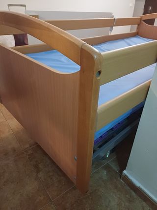 Cama articulada con colchón