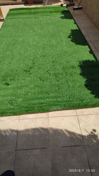 Césped artificial 28 mts. Aneto 37mm.(en 4 rollos)