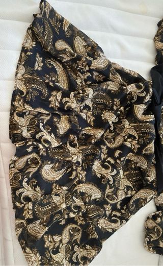Vestido Mango Paisley Negro y Dorado