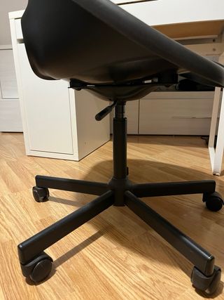 Silla de escritorio negra