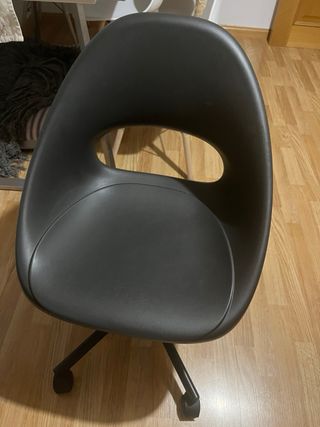 Silla de escritorio negra