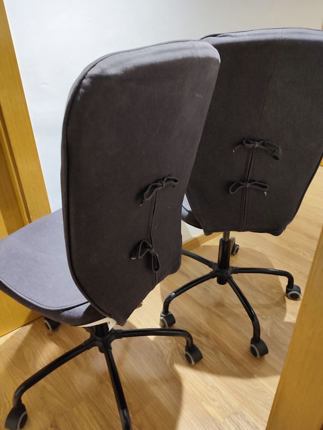 2 Sillas de escritorio IKEA color gris oscuro