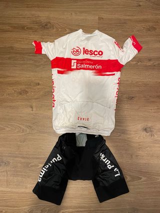 Equipación Ciclismo Gobik Talla M.