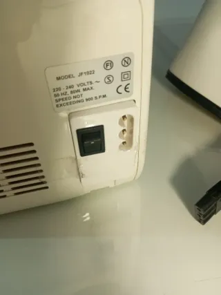 Máquina de coser Alfa Sewal X