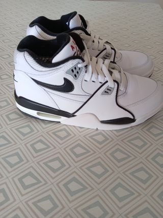 Zapatillas Nike Air Flight 89 Blancas Negras 