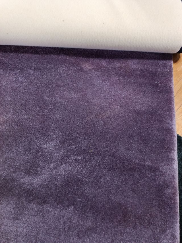 Alfombra Terciopelo Morado 360x240