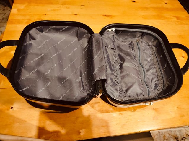 Maleta de mano con diseño de mariposa