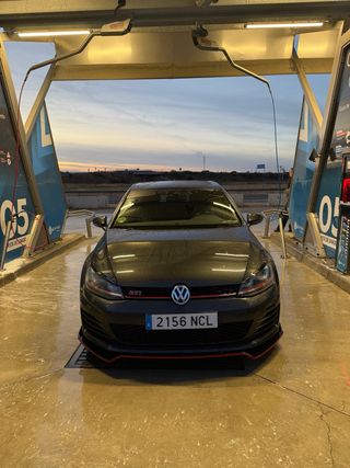 VOLKSWAGEN GOLF 7 GTI PERFORMAMCE