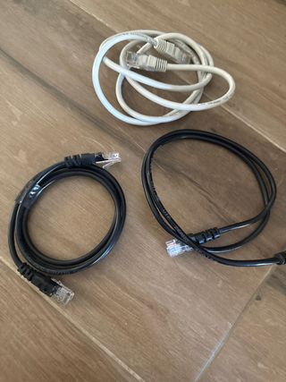 Cables Ethernet Cat 5e (2 negros, 1 blanco)