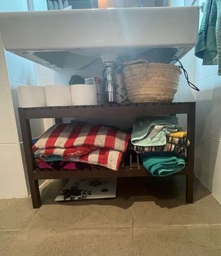 Columna mueble baño madera y bajo lavabo