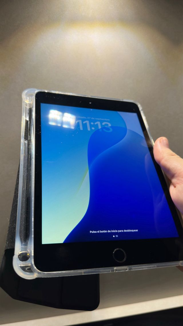 iPad mini 5ª gen 64GB Gris Espacial + funda