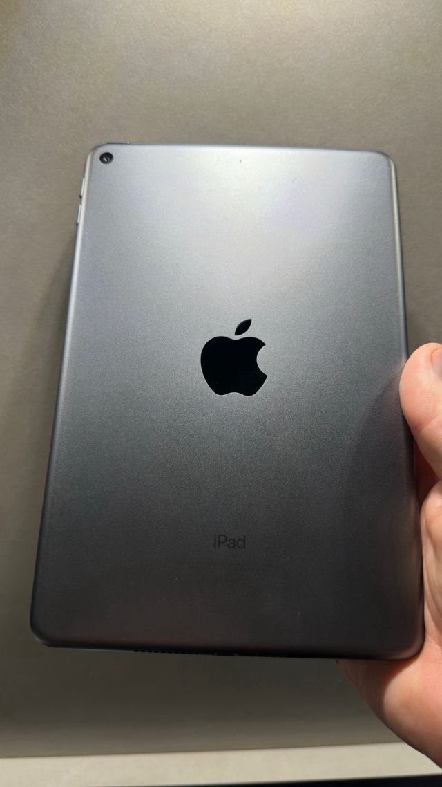 iPad mini 5ª gen 64GB Gris Espacial + funda