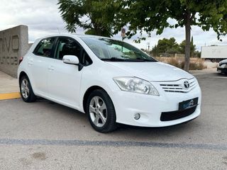 Toyota Auris 2010