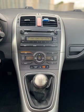 Toyota Auris 2010