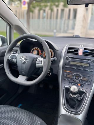Toyota Auris 2010