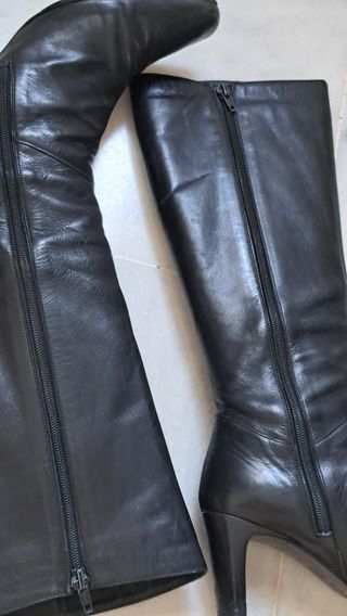 Botas altas negras