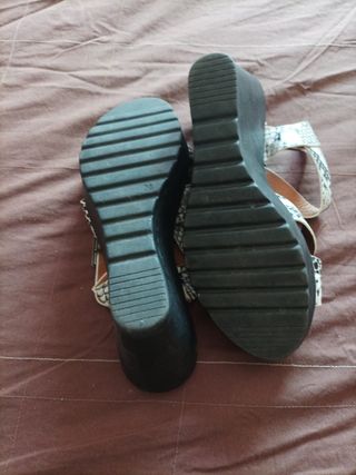 Sandalias cuña Georges Rech 38 pitón