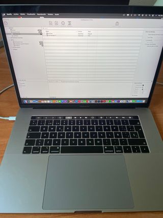 MacBook Pro 15” 2019 i9 / 16GB RAM / 512GB SSD