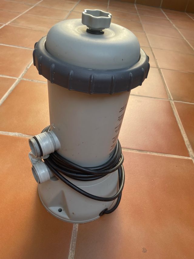 Depuradora de cartucho Intex 3700L/h