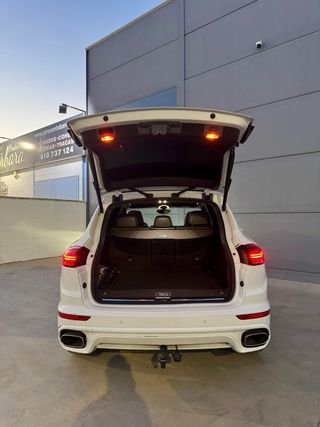 Porsche Cayenne 2016