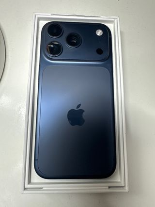 iPhone 17 Pro Azul Marino
