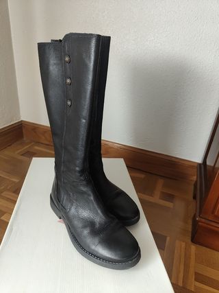 Bota alta invierno negra