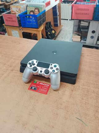 CONSOLA SONY PS4 SLIM 500GB 12.52 CON CABLES Y MAN