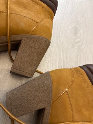 Botas de tacón marrones