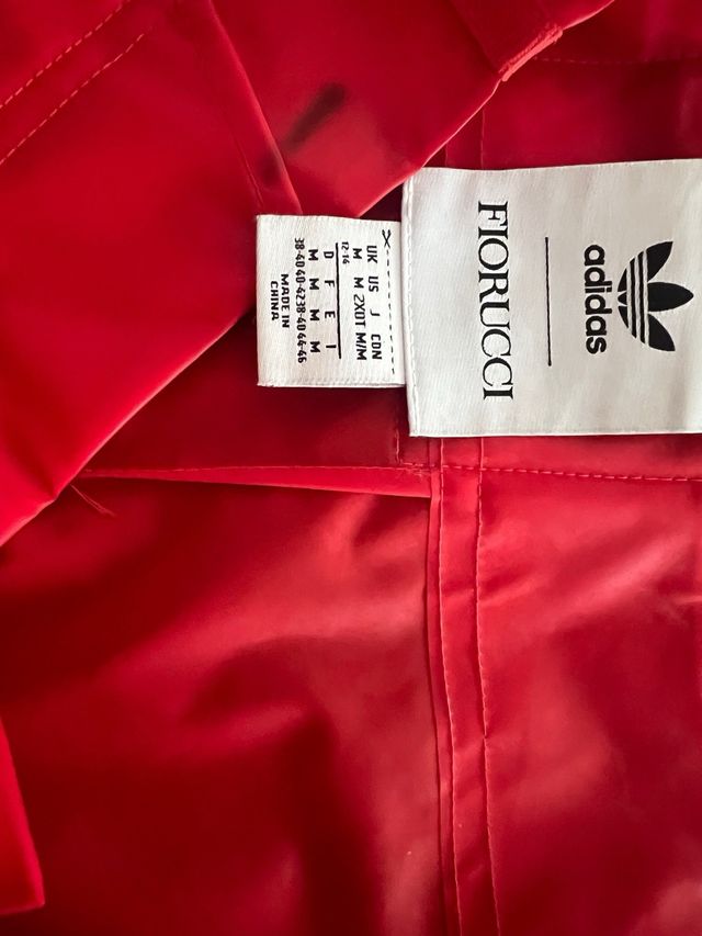 Minifalda Fiorucci x Adidas Roja