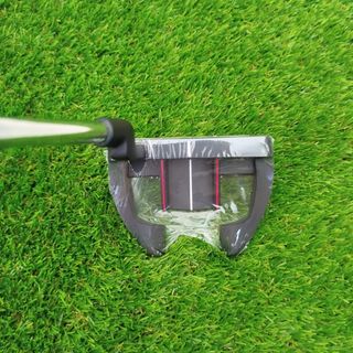 Putter de golf nuevo