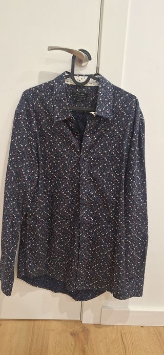 Camisa Zara Man flores Talla L.