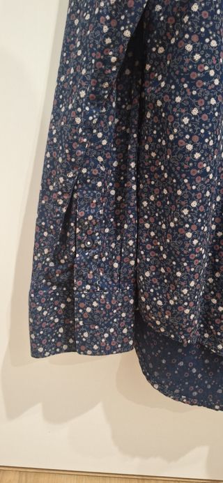 Camisa Zara Man flores Talla L.