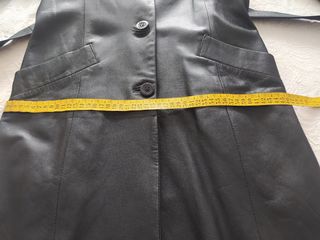 Gabardina de piel ovina, negra, talla L
